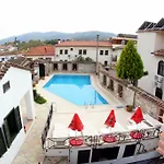 Akay Hotel 3*