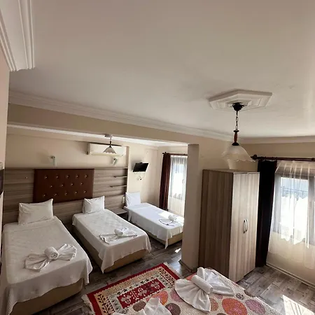 Akay Hotell 3*
