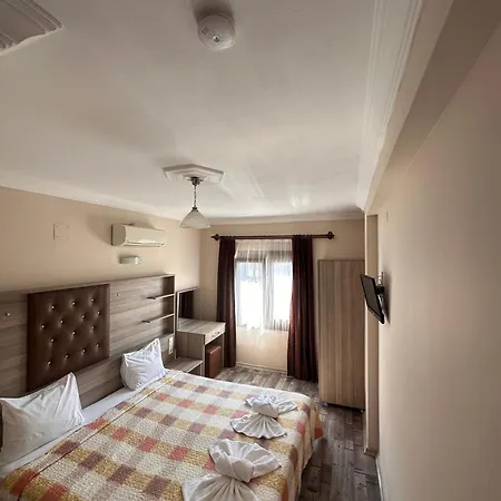 Akay Hotell 3*