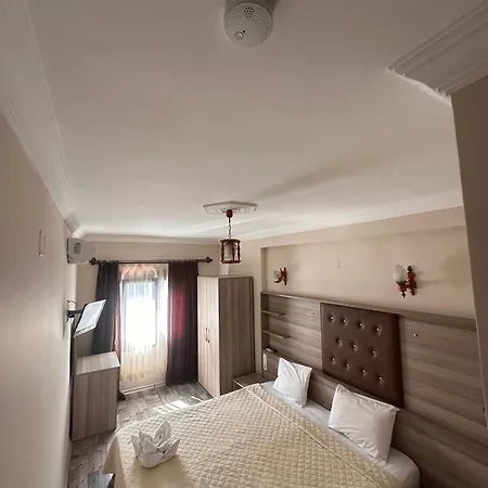 Akay Hotell 3*